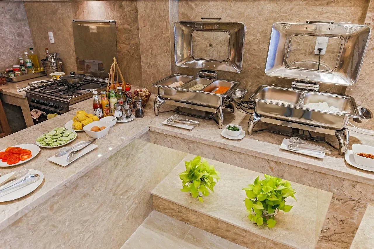 Hoang Lan Hotel Ho Chi Minh City 3*,