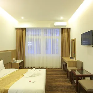 *** Hotel Red Palace Vietnam